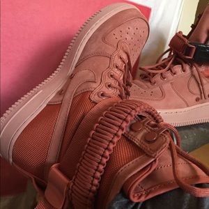 Nike SF AF1 dusty rose. W 8.5. New. Only tried on